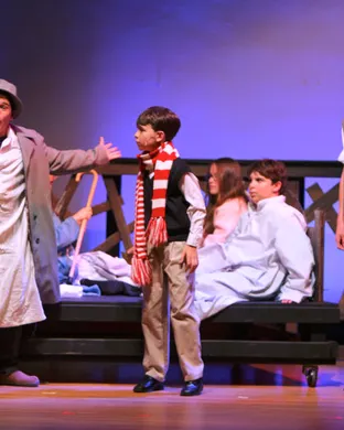Willy Wonka Jr. theatre performance